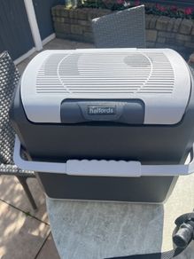 halfords electric cooler box