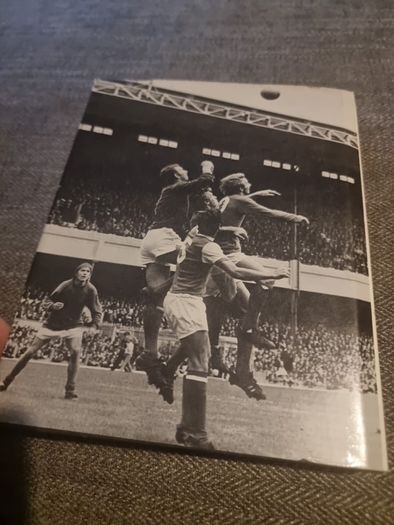 The art of goalkeeping. Bob Wilson