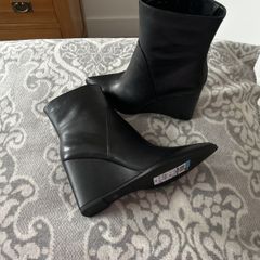 Ladies Black Boots