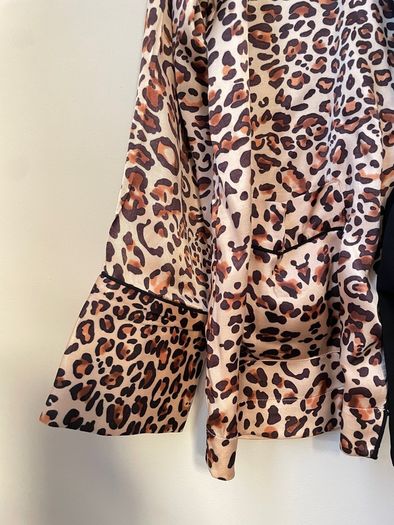 TOPSHOP Petite Animal Print Wrap Pyjama Shirt Size 10!