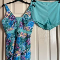 ladies swimsuit