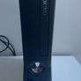 Xbox 360 slim | 2 controllers | Kinect | 44 games Image 4