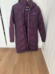 patagonia jacket (mid length) purple women's xs