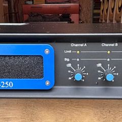 MC2 T4-250 Amplifier
