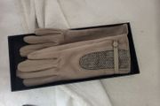Powder boxed brown gloves - REDUCED