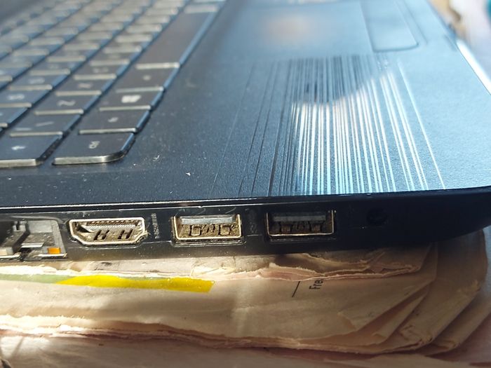 HP Notebook, Model 14-am075na, Intel Core i3-6006U CPU, 2.0GHz, 8GB Ram, 1.8 Terrabyte HDD, Windows 10, Microsoft Edge, Chrome and VLC