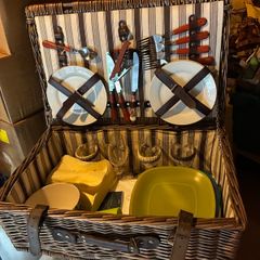 picnic basket
