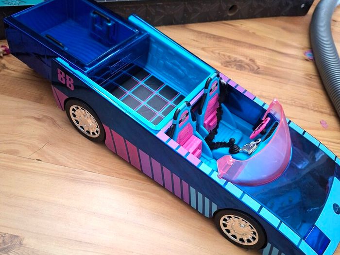 lol surprise dance machine car