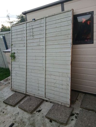 Need gone by friday fence panels 5 and half 6ft x 6ft panels