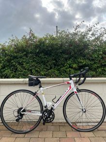 Giant Defy Road Bike