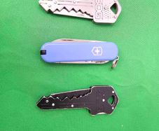 SOG Keychain Tools Victorinox Classic sd Swiss Army Knife Bundle