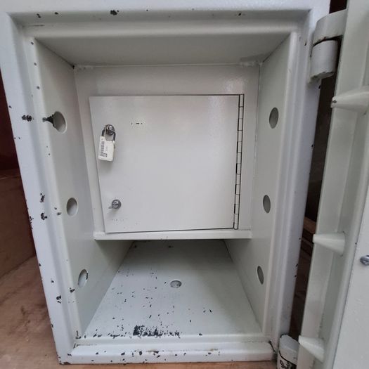 safe with drop box