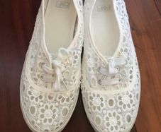 Womens white lace shoes size 7 brand new