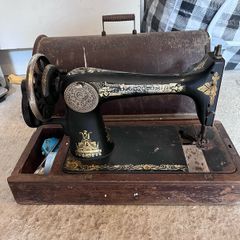 antique singer Sewing Machine