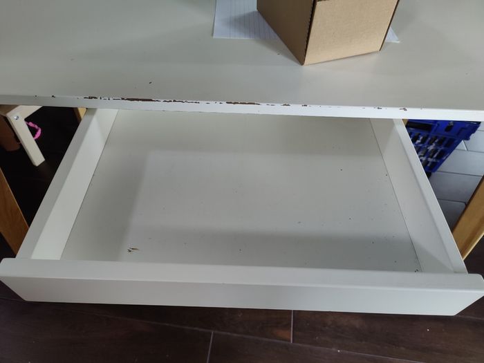White desk 120x60 75cm high