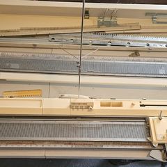 Brother Kh836 Knitting Machine & Kr850 Ribber