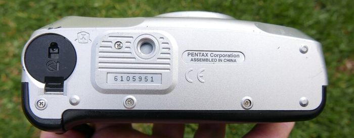 PENTAX Espio 115V Vintage Camera Compact Point & Shoot Film Camera. Tested