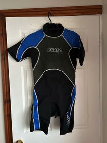 Mens wetsuit short (Never worn) + Drybag