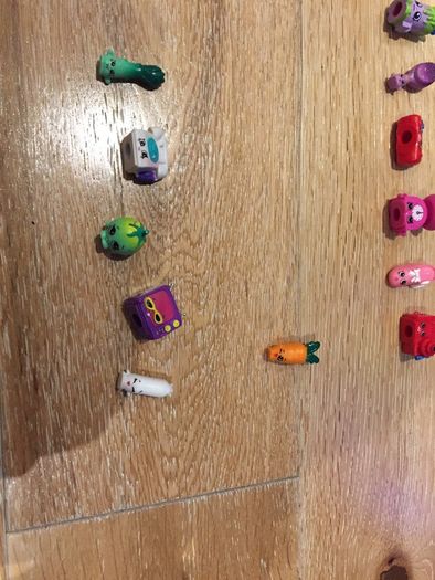 Shopkins Bundle 16 with 6 baskets