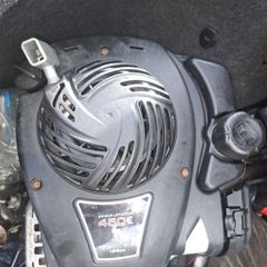 Lawnmower engine
