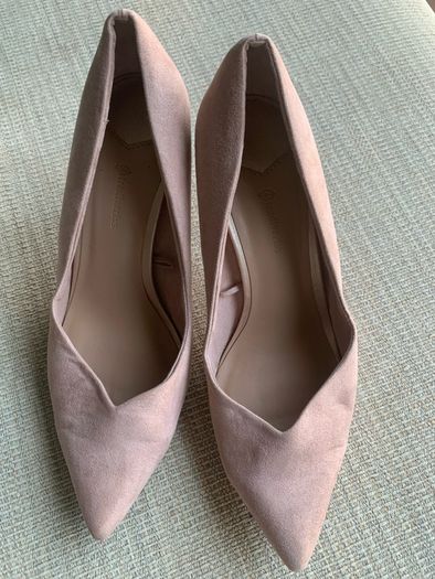 Dusky pink heels. Size 6 or 39