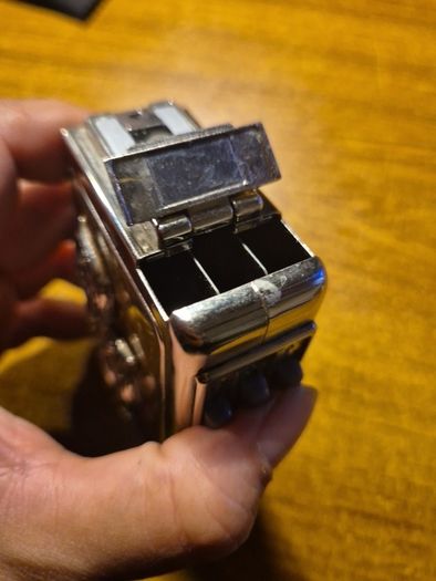 Vintage Motor Car Cigarette Dispenser Dinghao Fully Functional