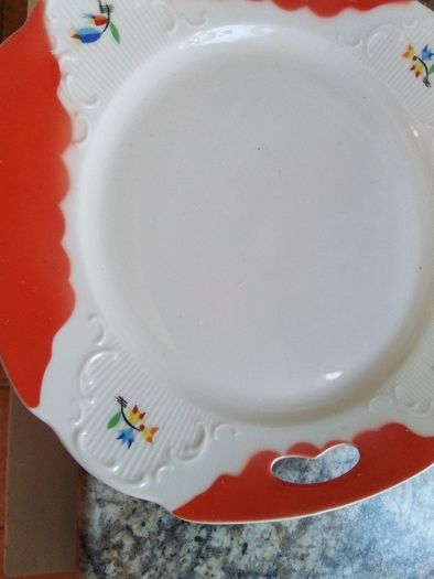 China Cake Plate