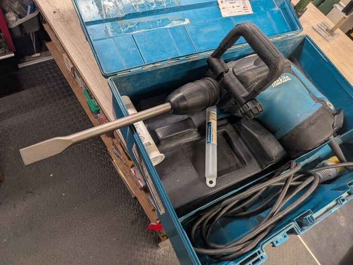 Makita sds max rotary hammer