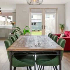 Solid Oak Table + 6 green fabric EZ living chairs