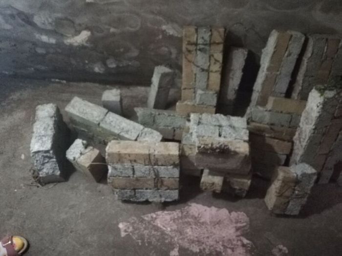 rubble and bricks