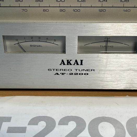 Akai AT-2200 -Vintage Silver Face Tuner Tested Working + Manual FLAWS