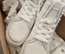 Dr. Martens Women's combs boot