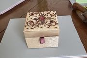 Trinket box 3.25 inches tall. 10 euro. No offers.  Collection only from Templeogue.  Please do Not make the offer unless you can pay or collect same day . See lots more jewellery and trinket boxes on my adds.