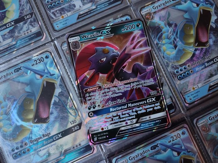 Weavile GX ! Half Art ! Ultra Rare ! From Unified Minds Set ! 2019 ! Pokemon Card !