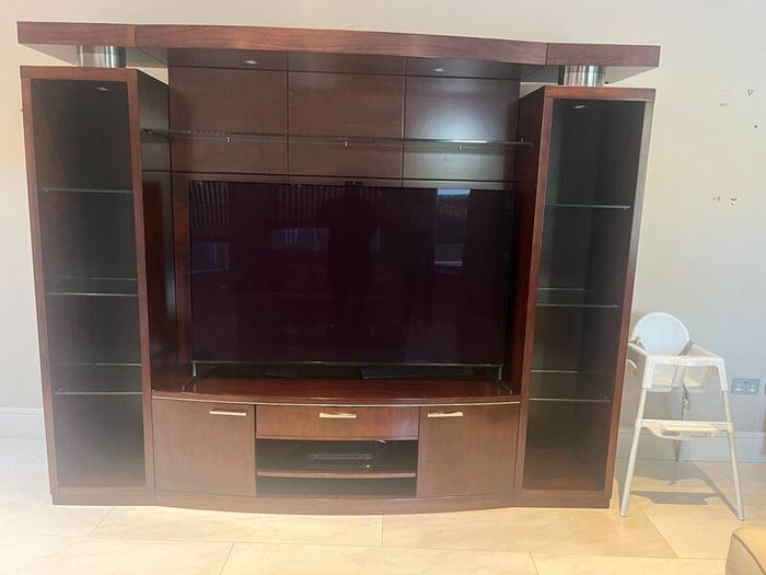 Italian TV/Display Unit - 264cm wide