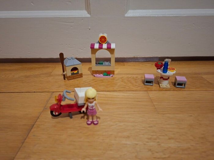Lego Friends Stephanie's pizzeria (41092)