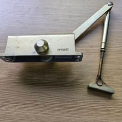 Automatic door closer heavy duty GEZE