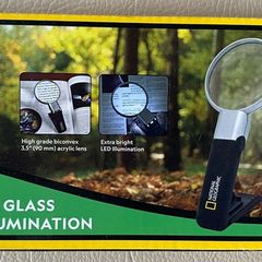 National Geographic magnifying glass with LED illumination