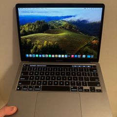 MacBook Pro 13" M2
