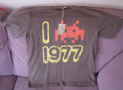 BNWT 70's  "Retro Style Vintage Wash" Tee Shirt.