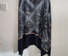 skirt paisley print asymmetrical hemline skirt H&M size small 10/12