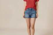 Bennetton  tee shirt