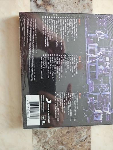 Journey 3CD - The Essential  (NEW)