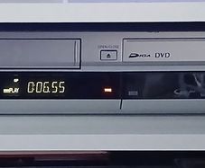 Panasonic DMR-EZ49V VHS/DVD with HDMI Compatibility