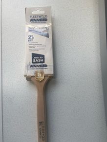 fleetwood advanced 2.5" angled sash paint brush
