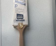 fleetwood advanced 2.5" angled sash paint brush