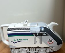 Le Shuttle novelty Teapot