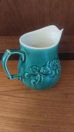 Lovely Vintage Retro Extremely Rare 70's Jade Green Milk Jug Made by Celtic Kilrush in the Fabulous and Rare Irish Earl Pattern featuring a Cherry and Foliage Motif