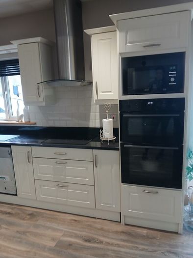 Kitchen, Island & Marble Worktop