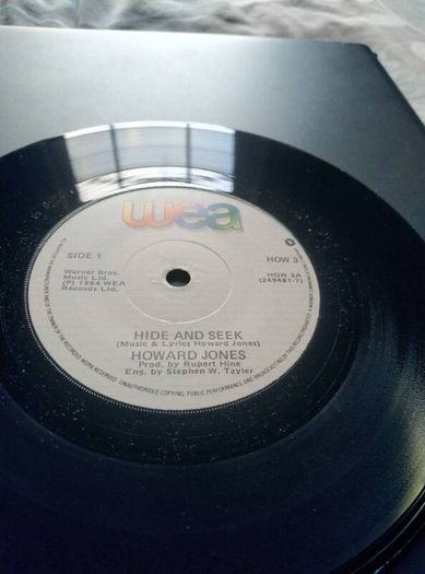 HOWARD JONES 7" vinyl single Irish pressing Hide & Seek